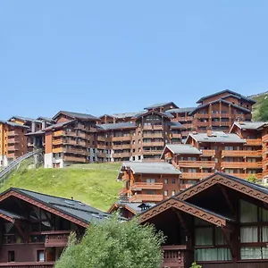 https://pierre-vacances-premium-les-crets.hotels-rhonealpes.com